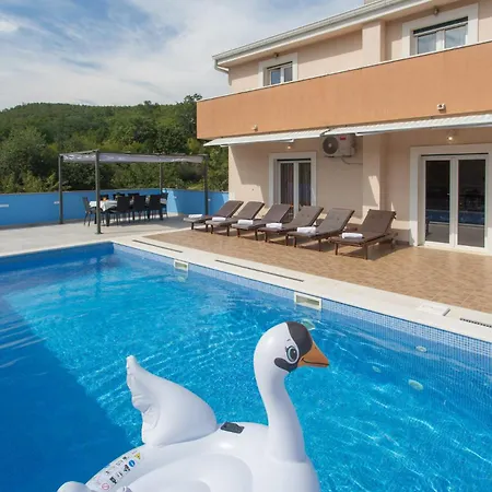 Villa Tomic Trnbusi